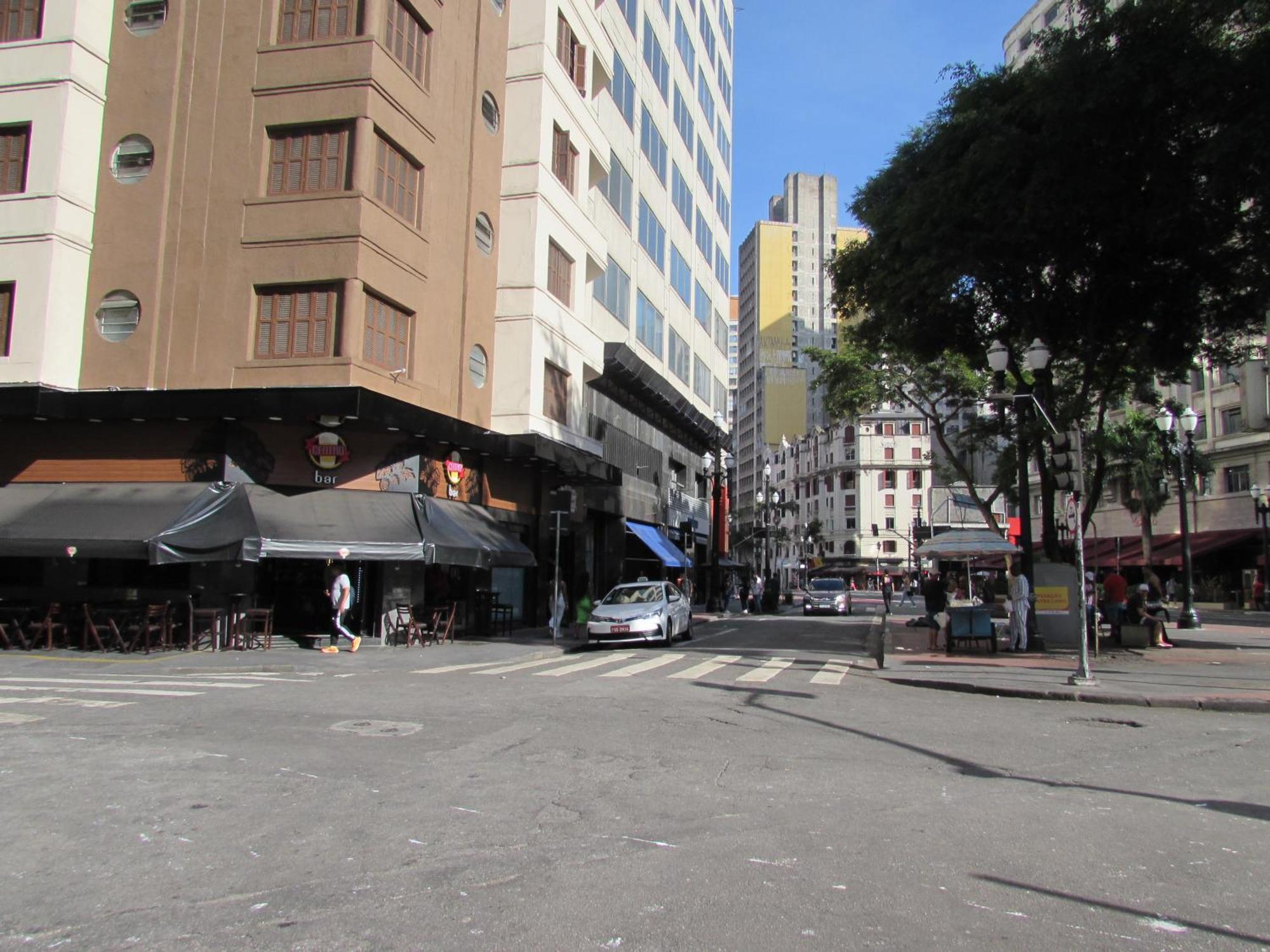 Nebias Palace Hotel Junto Da Avenida Ipiranga Com Sao Joao Em Frente Ao Bar Brahma Sp Sao Paulo Exterior photo